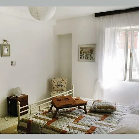 Livade, 3 Bedrooms With Swimming Pool *